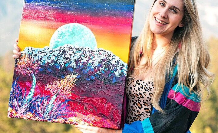 Artist, Ashley Wright Brings Awareness to Mental Health and Maladaptive Daydreaming